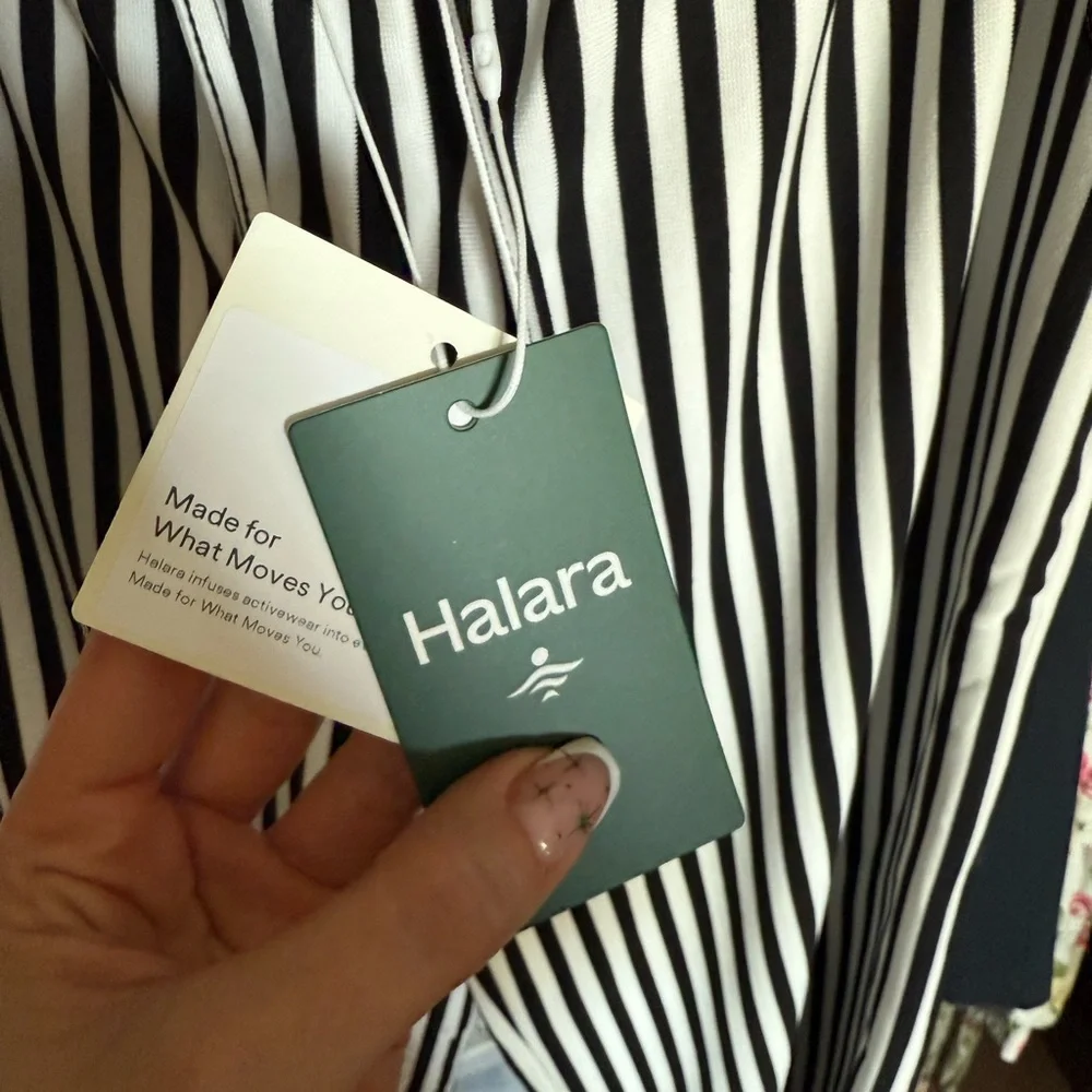 NWT High Waisted Drawstring Stripe Waffle Wide Leg Pants with Pockets - Picture 4 of 6